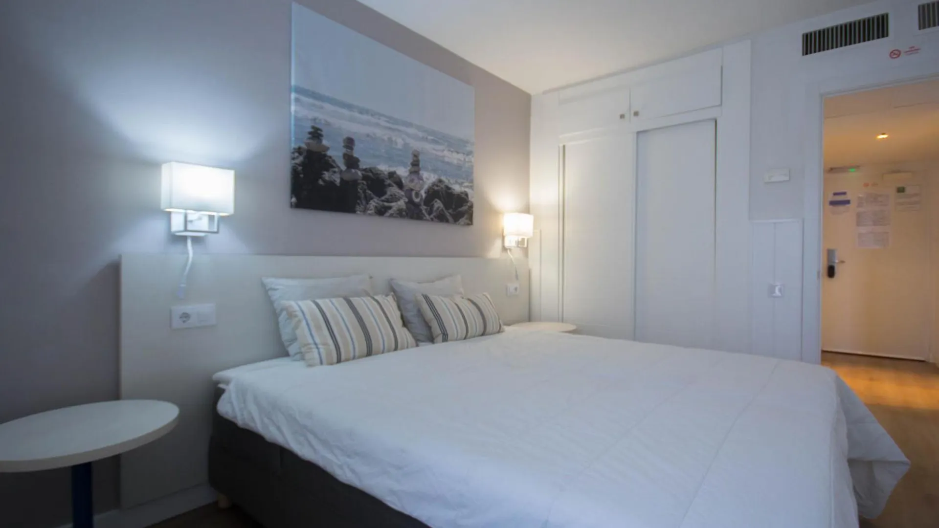 Sol 2417 By Ivi Real Estate Apartment Torremolinos